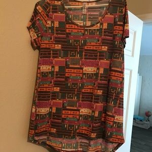 LuLaRoe large printed classic tee